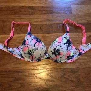 PINK | wear everywhere push-up bra
